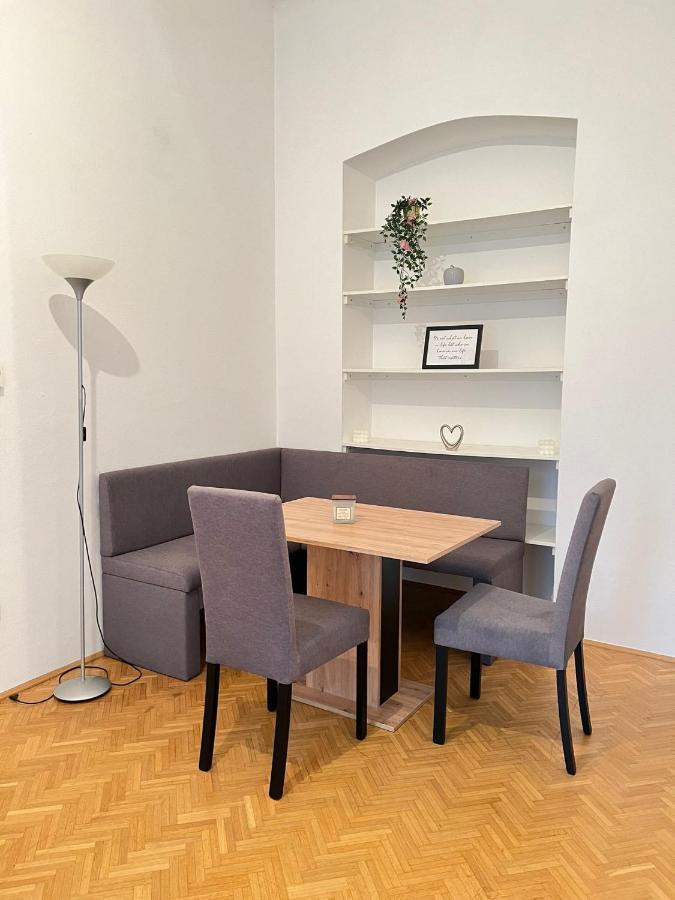 Alpa 2 Zimmer Wohnung In Wien Rochusmarkt Exteriér fotografie