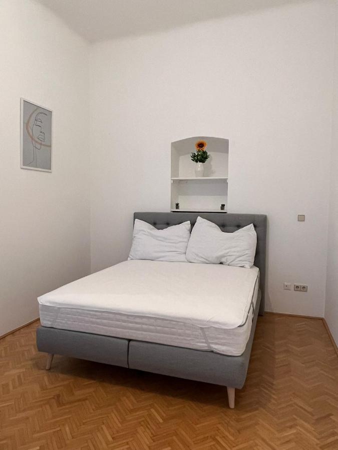 Alpa 2 Zimmer Wohnung In Wien Rochusmarkt Exteriér fotografie